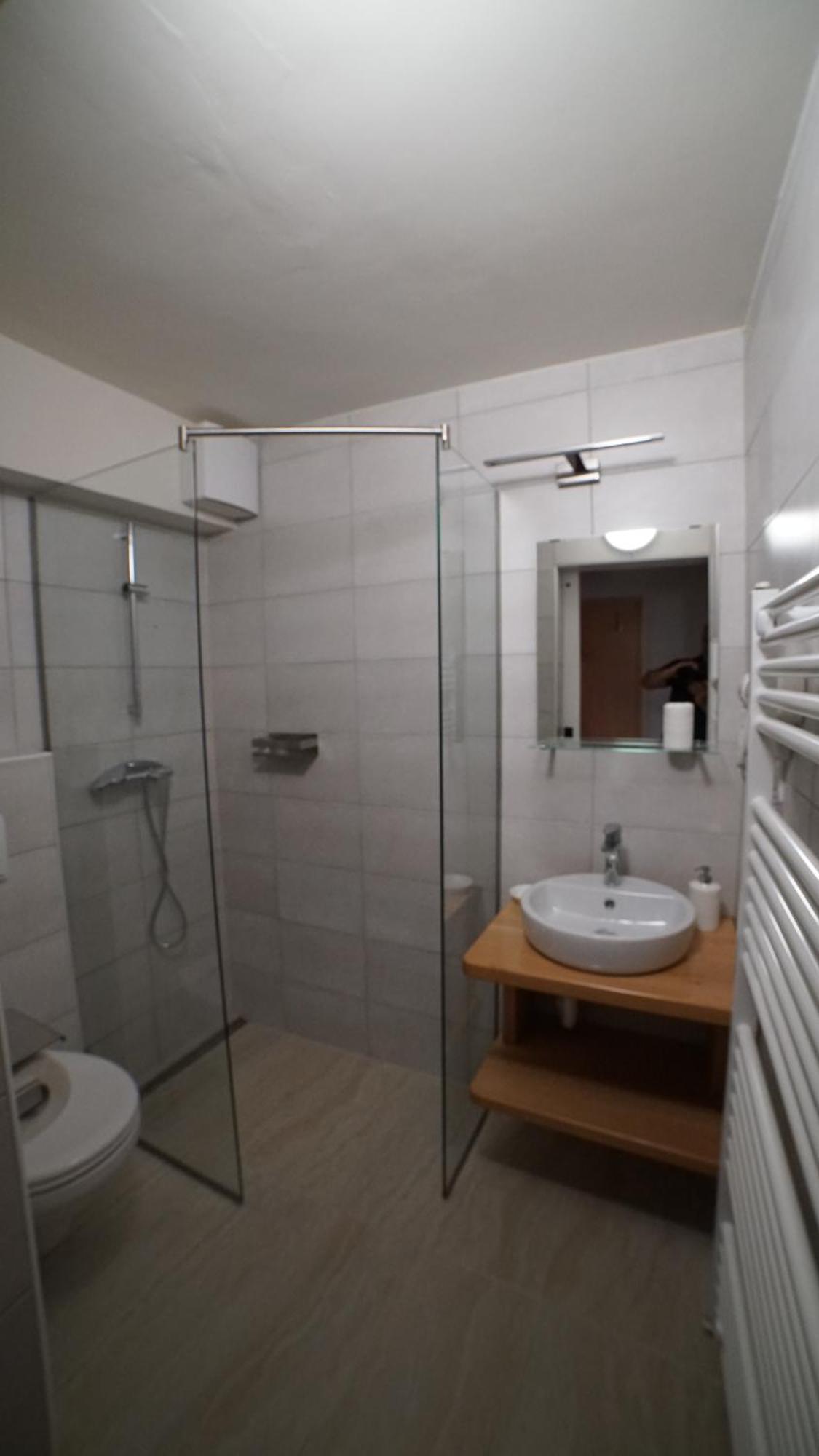 Sobe Prostija Apartment Ptuj Luaran gambar