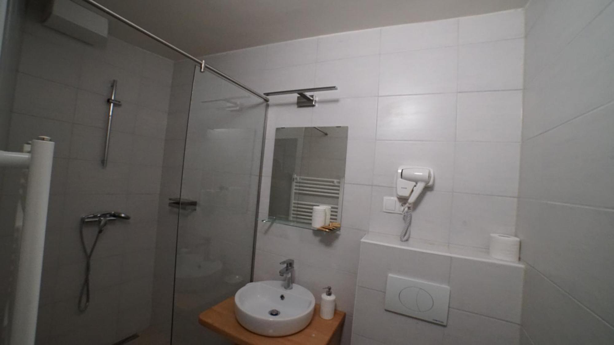 Sobe Prostija Apartment Ptuj Luaran gambar