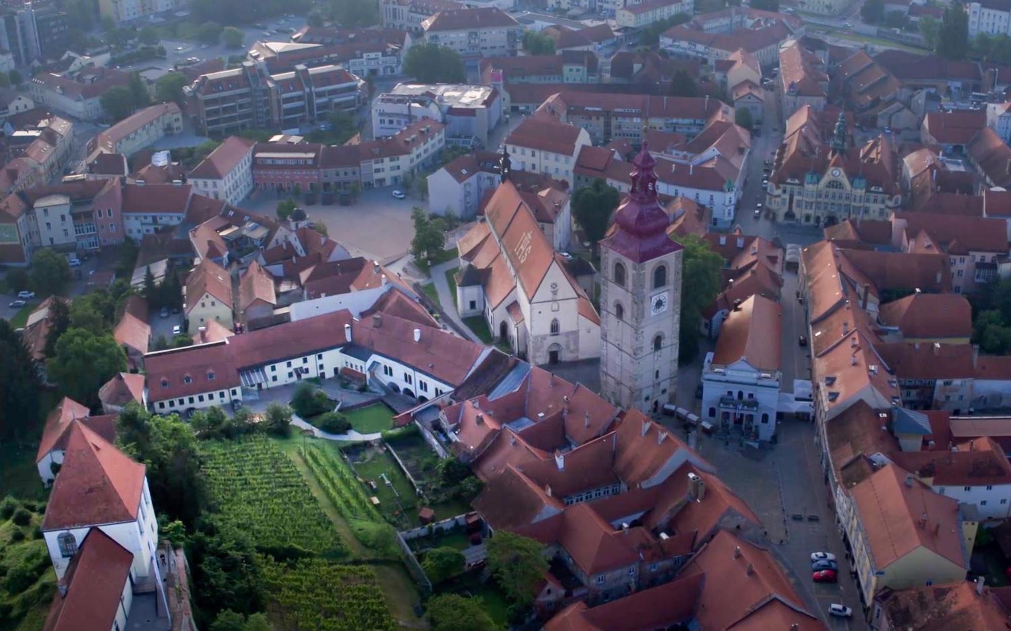 Sobe Prostija Apartment Ptuj Luaran gambar